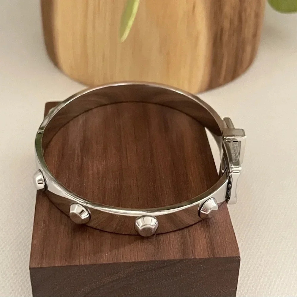 Michael Kors Astor Silver Buckle Bracelet With Studs Hinge Closure 2 adjustments - Picture 4 of 16